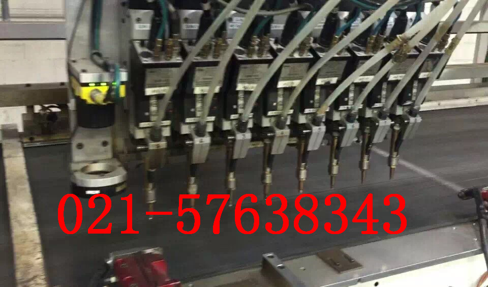 自動(dòng)螺柱焊機(jī)